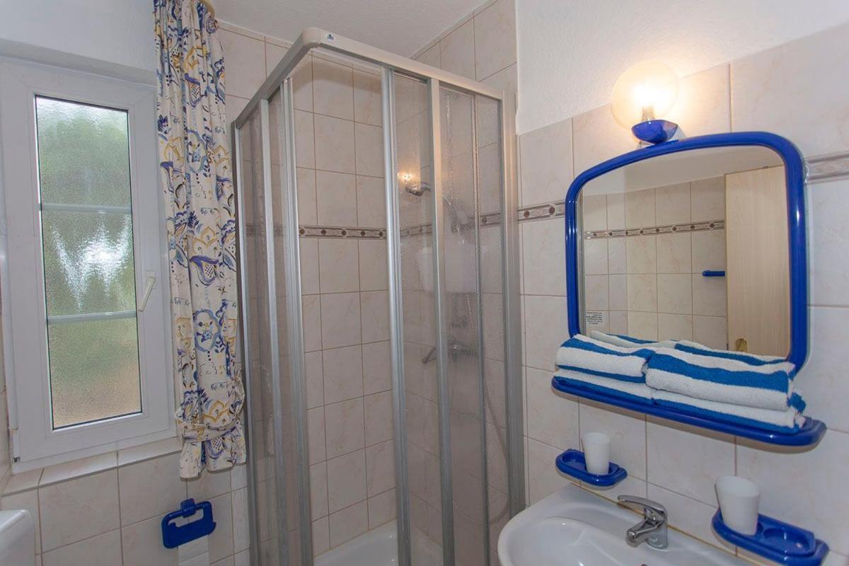 Haus Dornroeschen 45107 Appartement Goehren  Buitenkant foto
