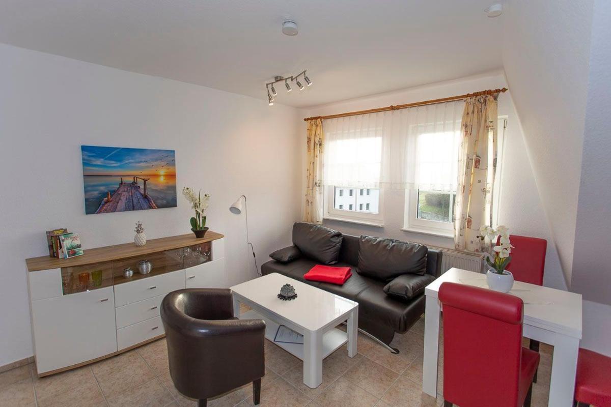 Haus Dornroeschen 45107 Appartement Goehren  Buitenkant foto