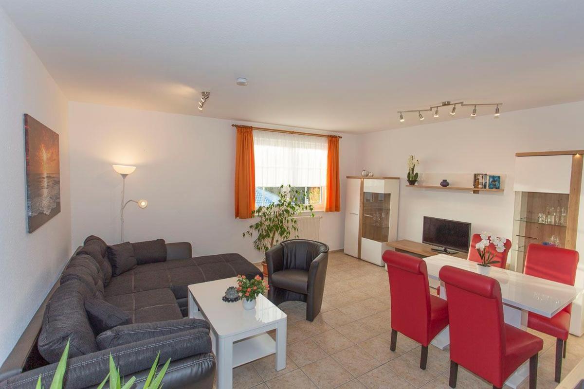 Haus Dornroeschen 45107 Appartement Goehren  Buitenkant foto